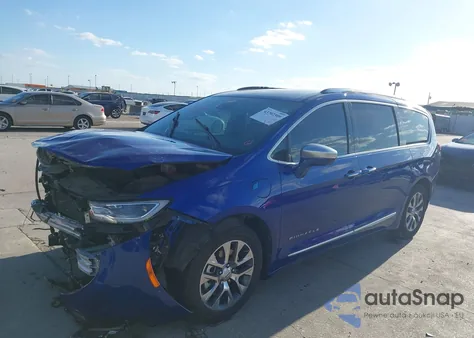 2021 Chrysler Pacifica Hybrid Pinnacle z USA, uszkodzony, nr VIN 2C4RC1N76MR572437